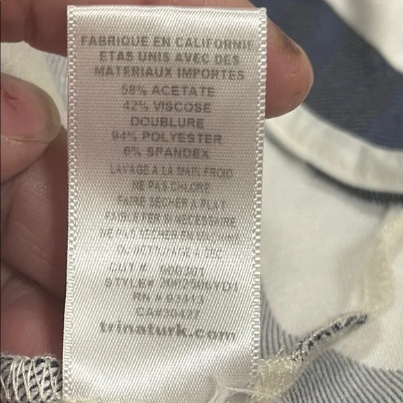 (R) TRINA TURK Navy and White Striped Pants, size  6 - Picture 13 of 14